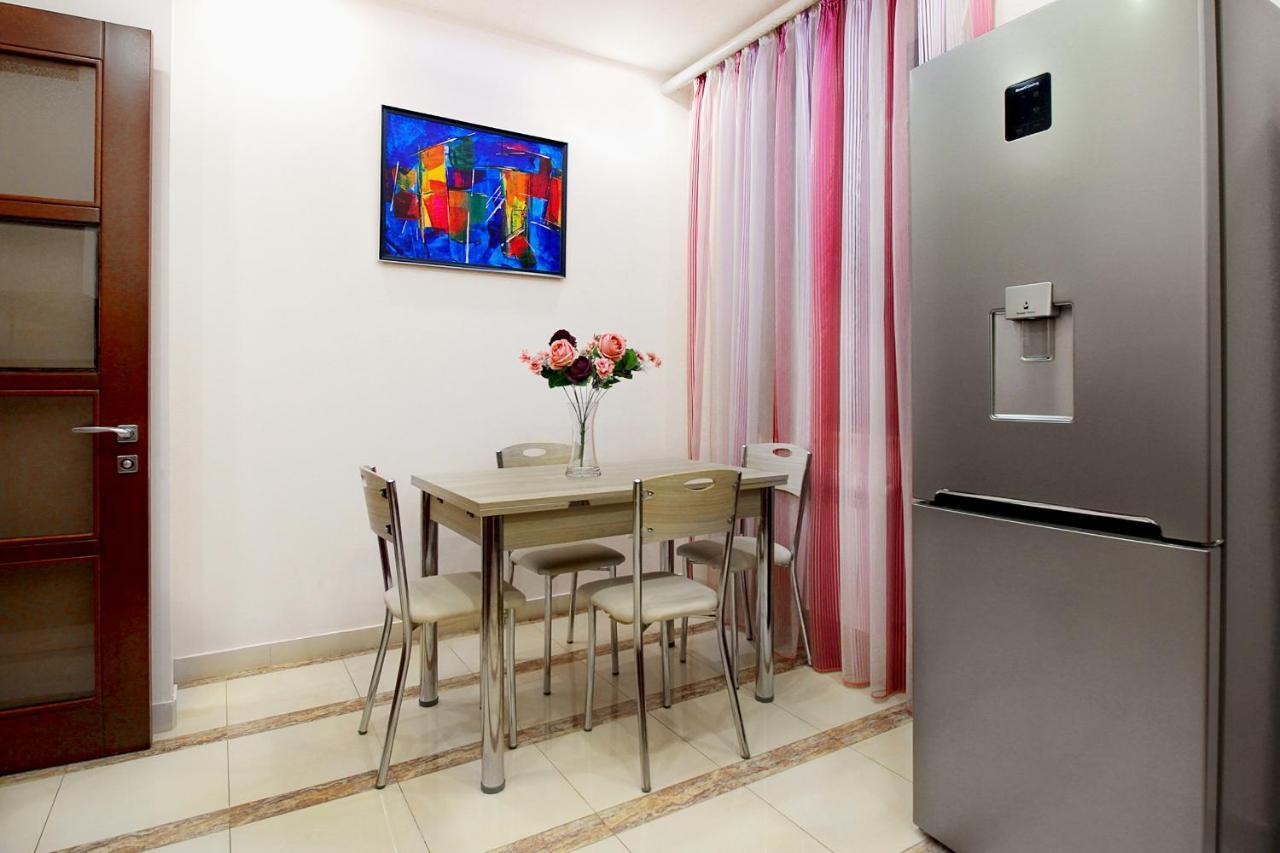 3 Bedroom Apartment Near Republic Square Jerevan Exteriér fotografie
